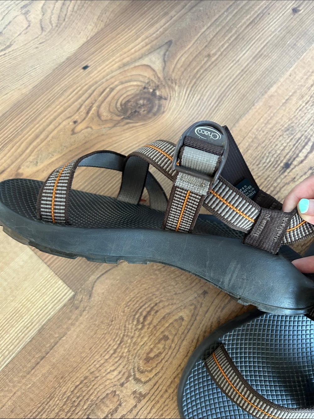 Men's Accessories Subcategory Classification - Picture 4 of 8